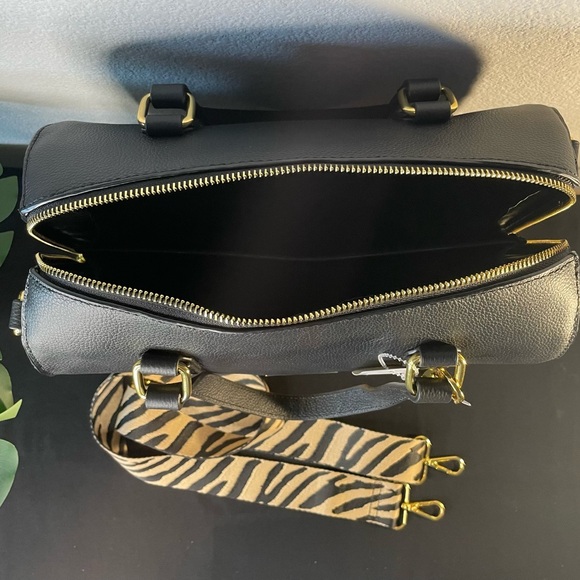 Joy Luxe Leather World Traveler Handbag - Picture 10 of 12